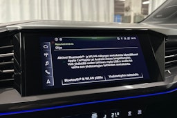 violetti Audi Q4 e-tron 2022 kuva 18.