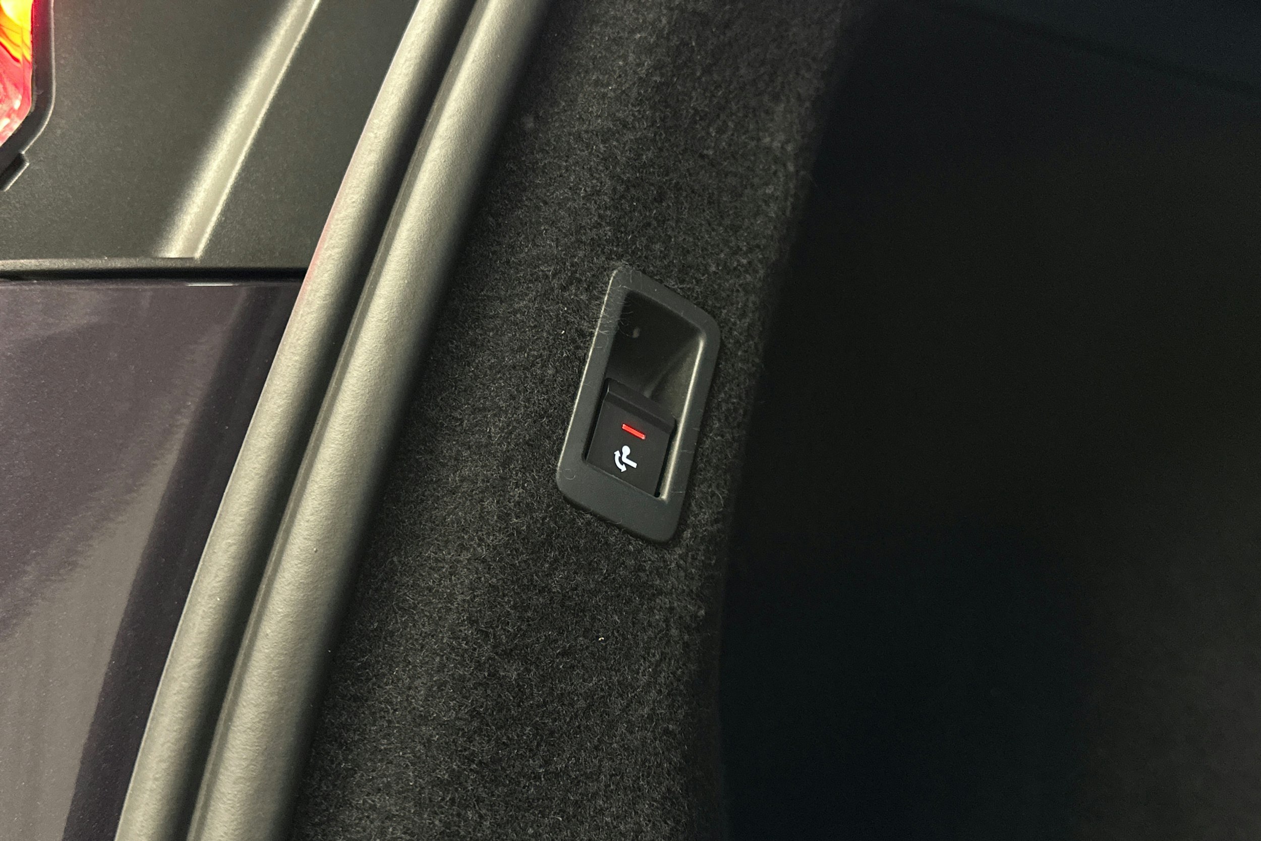 violetti Audi Q4 e-tron 2022 kuva 30.