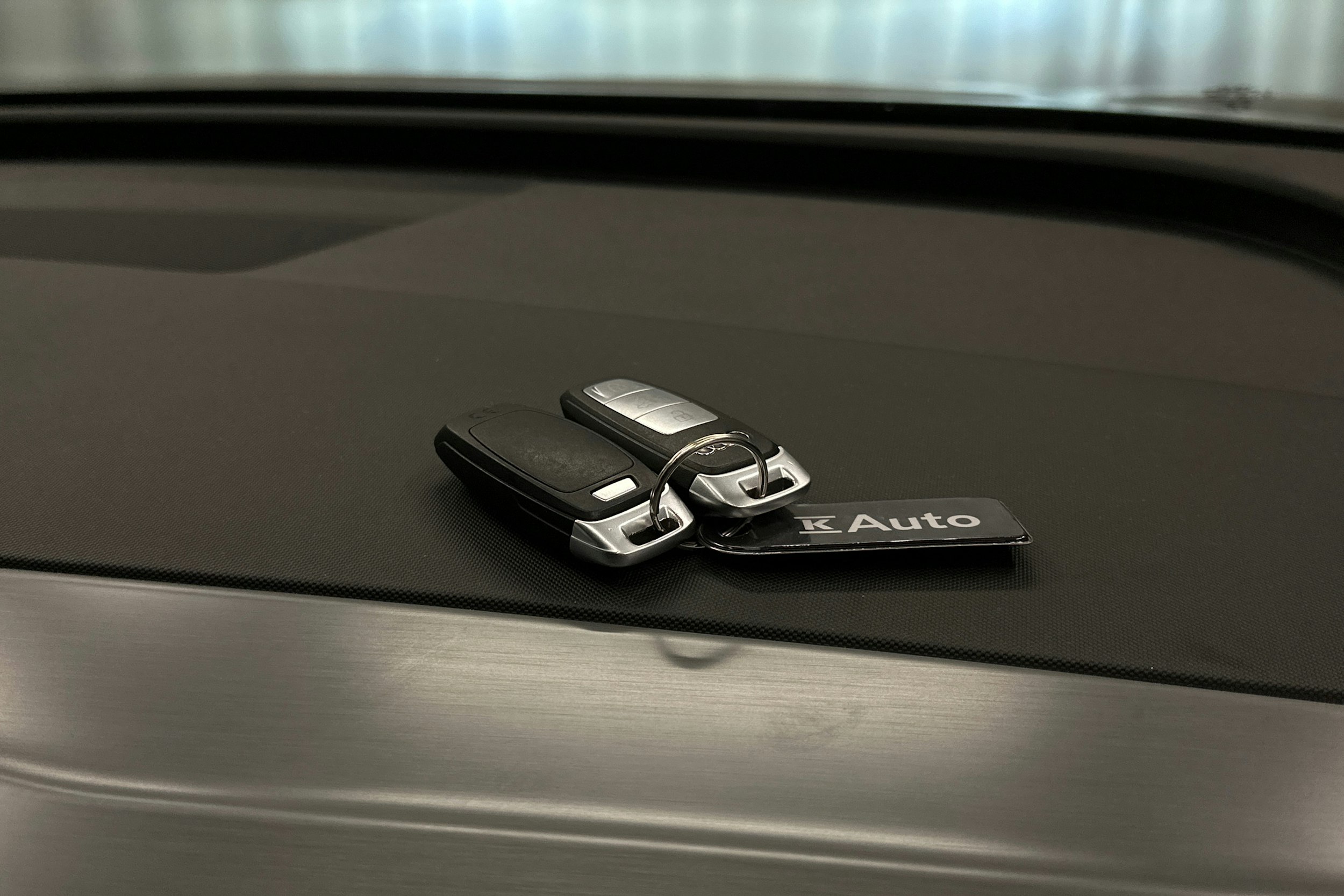 violetti Audi Q4 e-tron 2022 kuva 31.