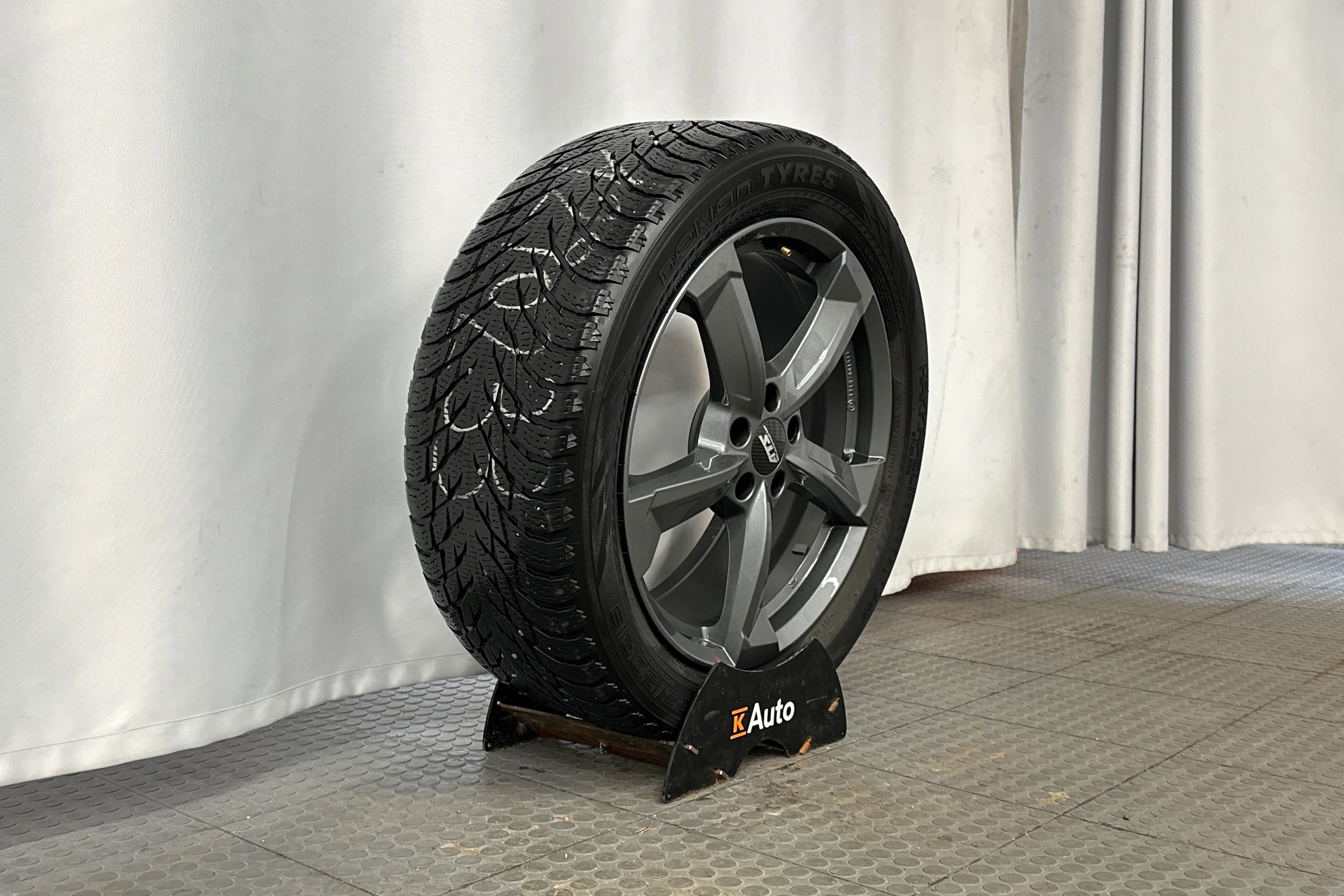 hopea Audi Q4 e-tron 2022 kuva 10.