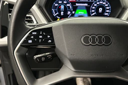 hopea Audi Q4 e-tron 2022 kuva 11.