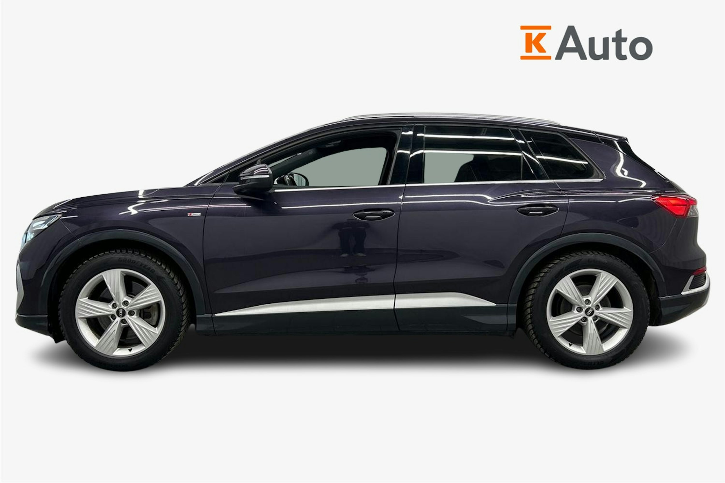 violetti Audi Q4 e-tron 2022 kuva 6.