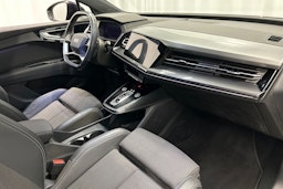 violetti Audi Q4 e-tron 2022 kuva 14.