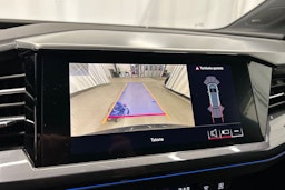 violetti Audi Q4 e-tron 2022 kuva 19.