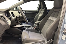 sininen Audi Q4 e-tron 2022 kuva 10.