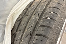 sininen Audi Q4 e-tron 2022 kuva 14.