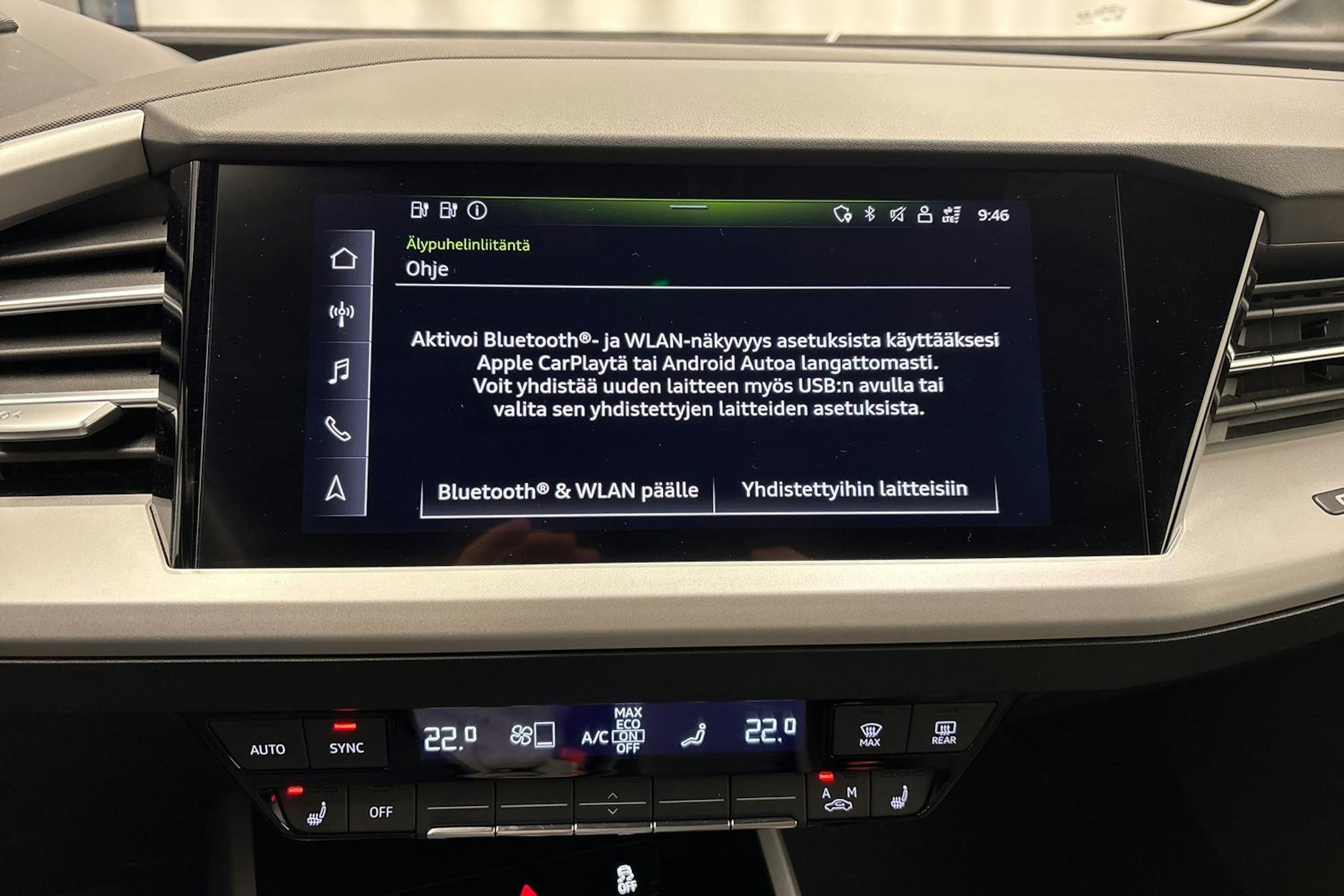 sininen Audi Q4 e-tron 2022 kuva 22.