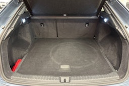 sininen Audi Q4 e-tron 2022 kuva 31.