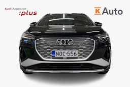 Musta Audi Q4 e-tron 2022 kuva 5.
