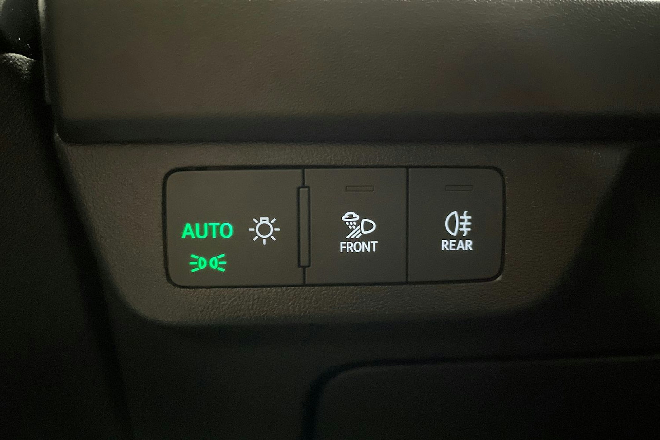 Musta Audi Q4 e-tron 2022 kuva 24.
