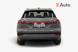harmaa Audi Q4 e-tron 2023 kuva 3.
