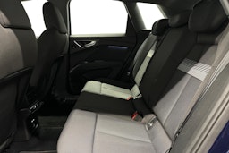sininen Audi Q4 e-tron 2022 kuva 10.
