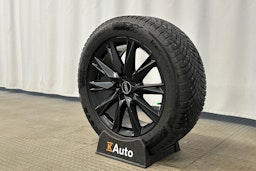 sininen Audi Q4 e-tron 2022 kuva 13.