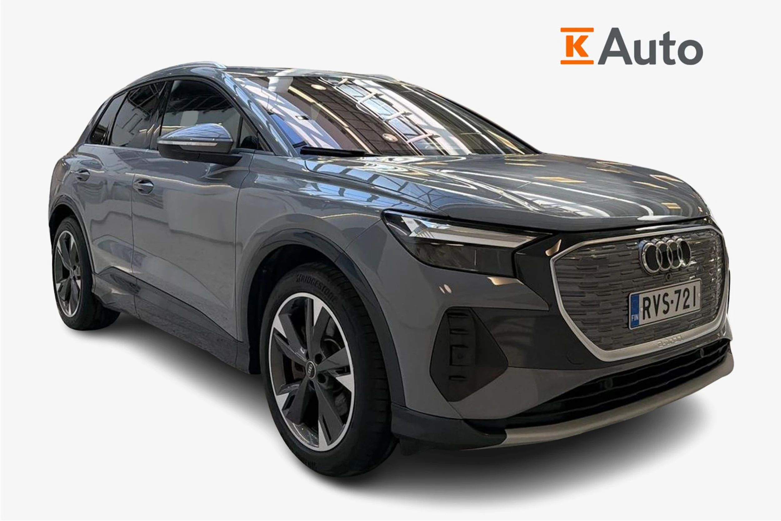 harmaa Audi Q4 e-tron 2022 kuva 1.