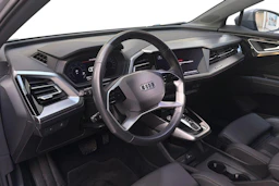 harmaa Audi Q4 e-tron 2022 kuva 6.