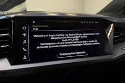 harmaa Audi Q4 e-tron 2022 kuva 18.