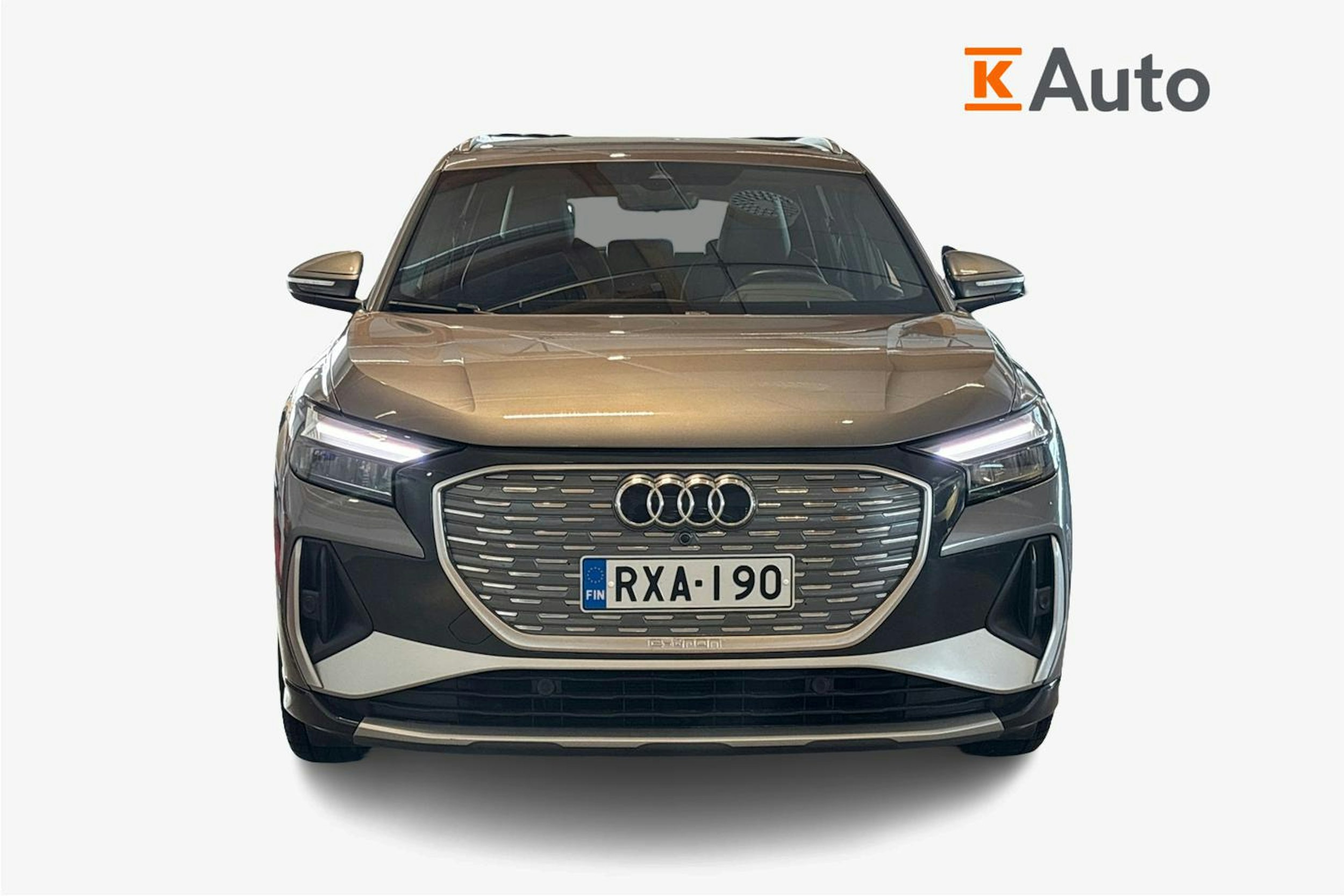Harmaa Audi Q4 e-tron 2022 kuva 5.