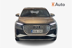 Harmaa Audi Q4 e-tron 2022 kuva 5.