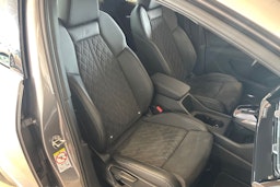 Harmaa Audi Q4 e-tron 2022 kuva 14.