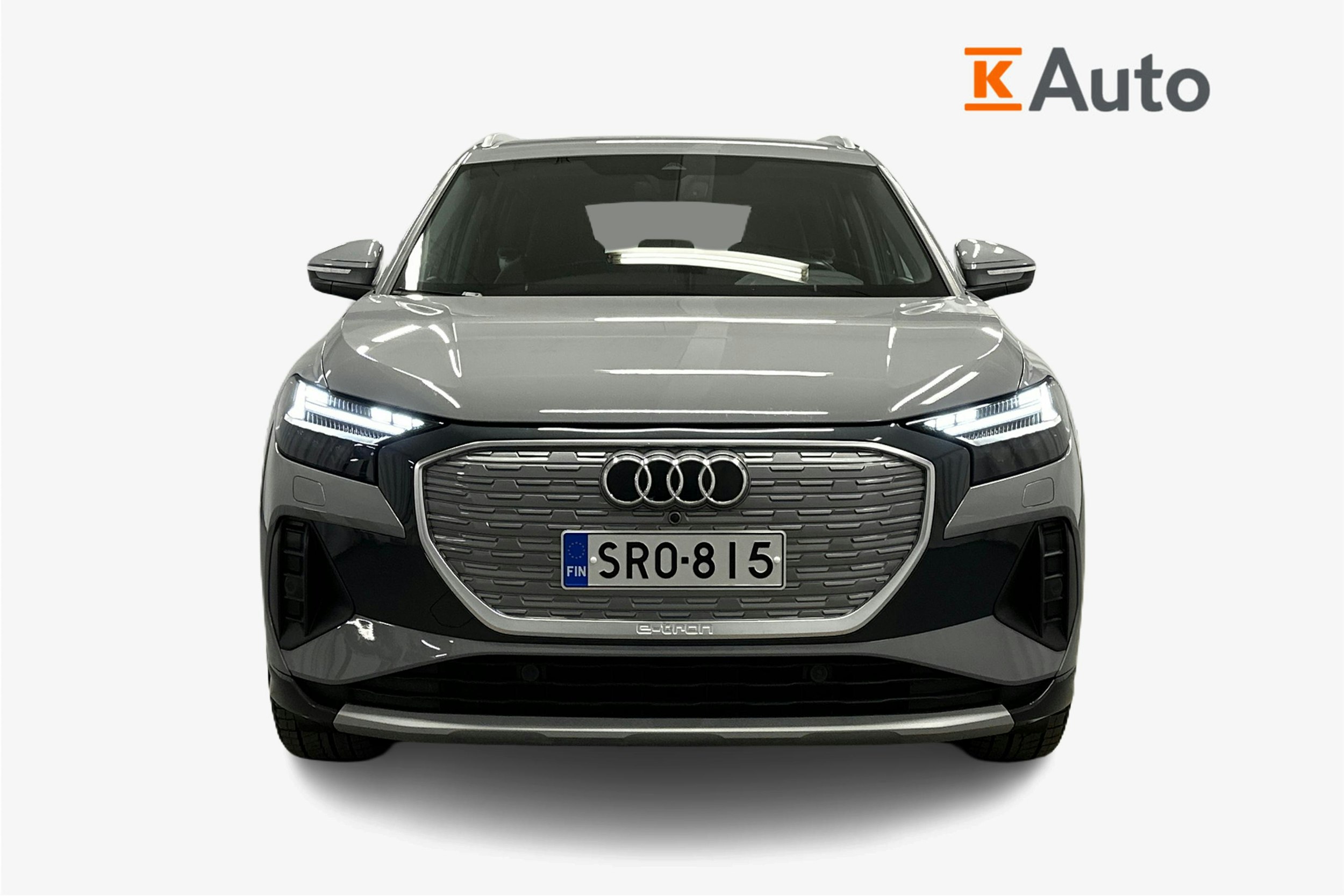 harmaa Audi Q4 e-tron 2022 kuva 4.