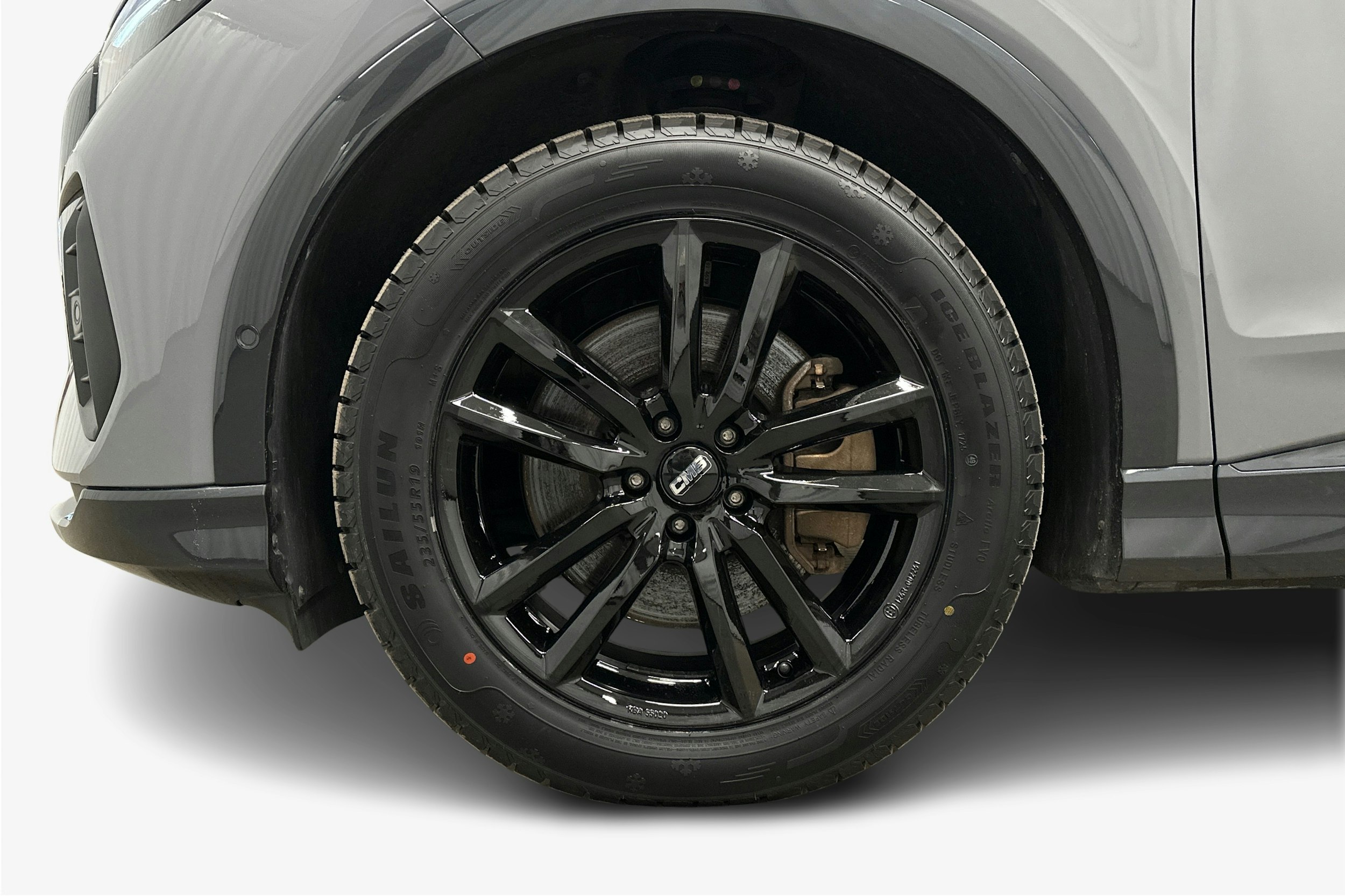 harmaa Audi Q4 e-tron 2022 kuva 9.