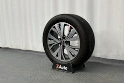 harmaa Audi Q4 e-tron 2022 kuva 10.