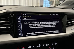 harmaa Audi Q4 e-tron 2022 kuva 16.