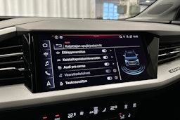 harmaa Audi Q4 e-tron 2022 kuva 19.