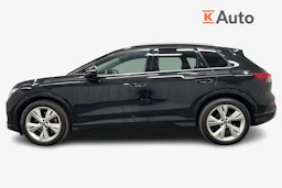 musta Audi Q4 e-tron 2022 kuva 5.