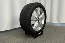 musta Audi Q4 e-tron 2022 kuva 10.