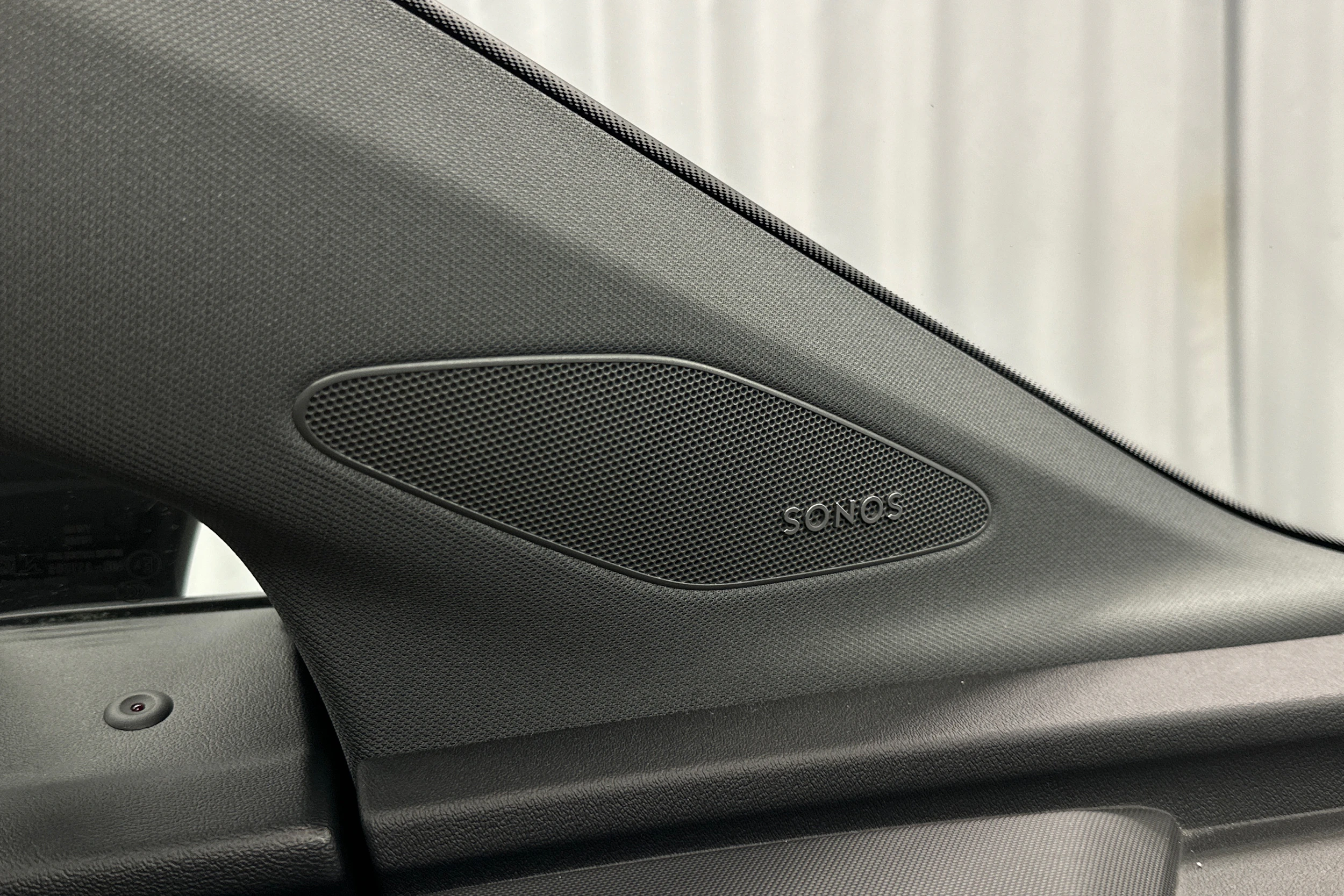 musta Audi Q4 e-tron 2022 kuva 16.