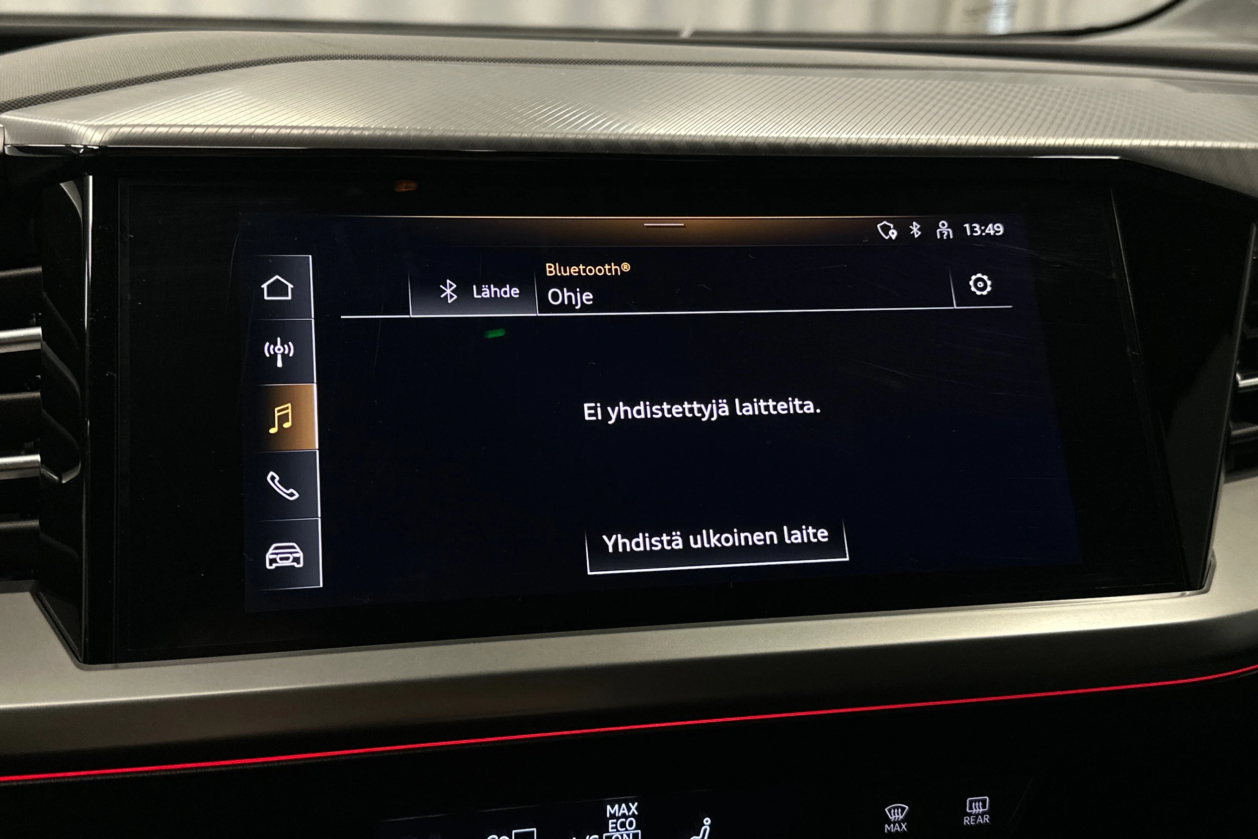 musta Audi Q4 e-tron 2022 kuva 20.