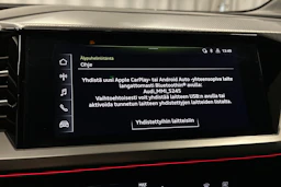 musta Audi Q4 e-tron 2022 kuva 22.