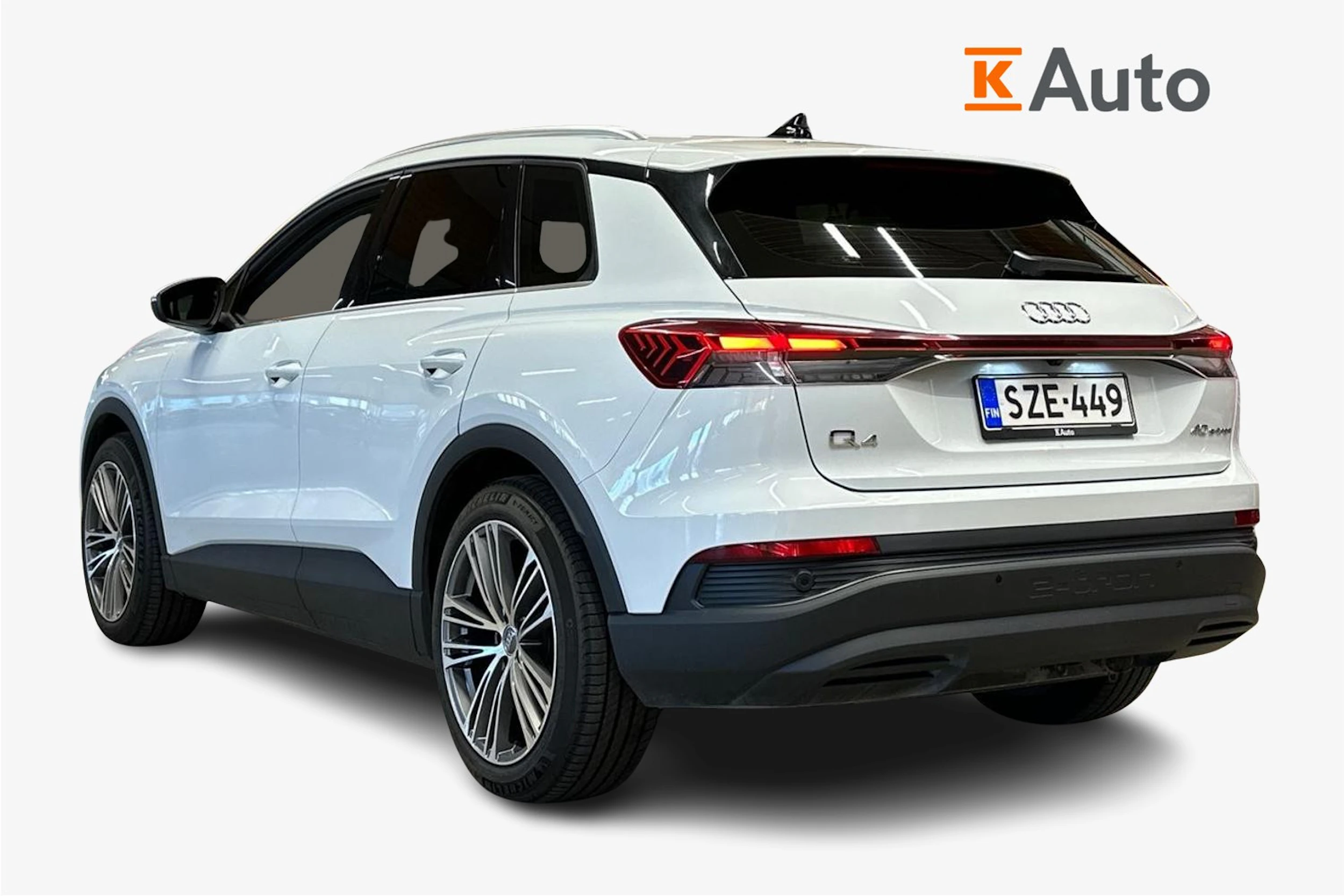 met. valkoinen Audi Q4 e-tron 2022 kuva 2.