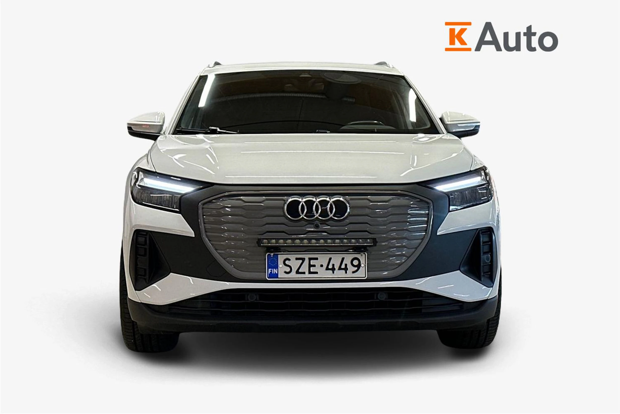 met. valkoinen Audi Q4 e-tron 2022 kuva 4.