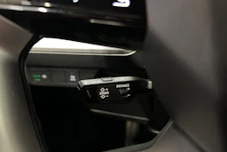met. valkoinen Audi Q4 e-tron 2022 kuva 21.