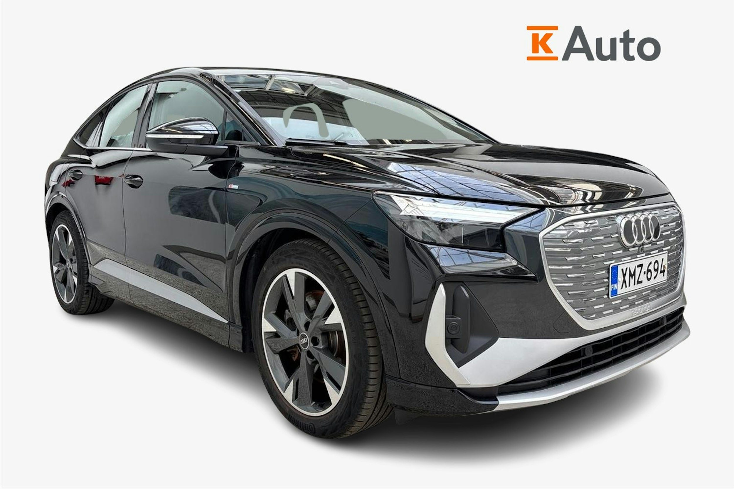 musta Audi Q4 e-tron 2022 kuva 1.