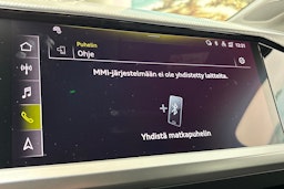 musta Audi Q4 e-tron 2022 kuva 27.