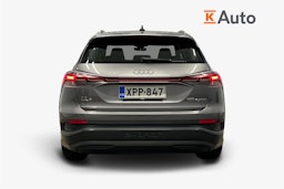 harmaa Audi Q4 e-tron 2022 kuva 3.