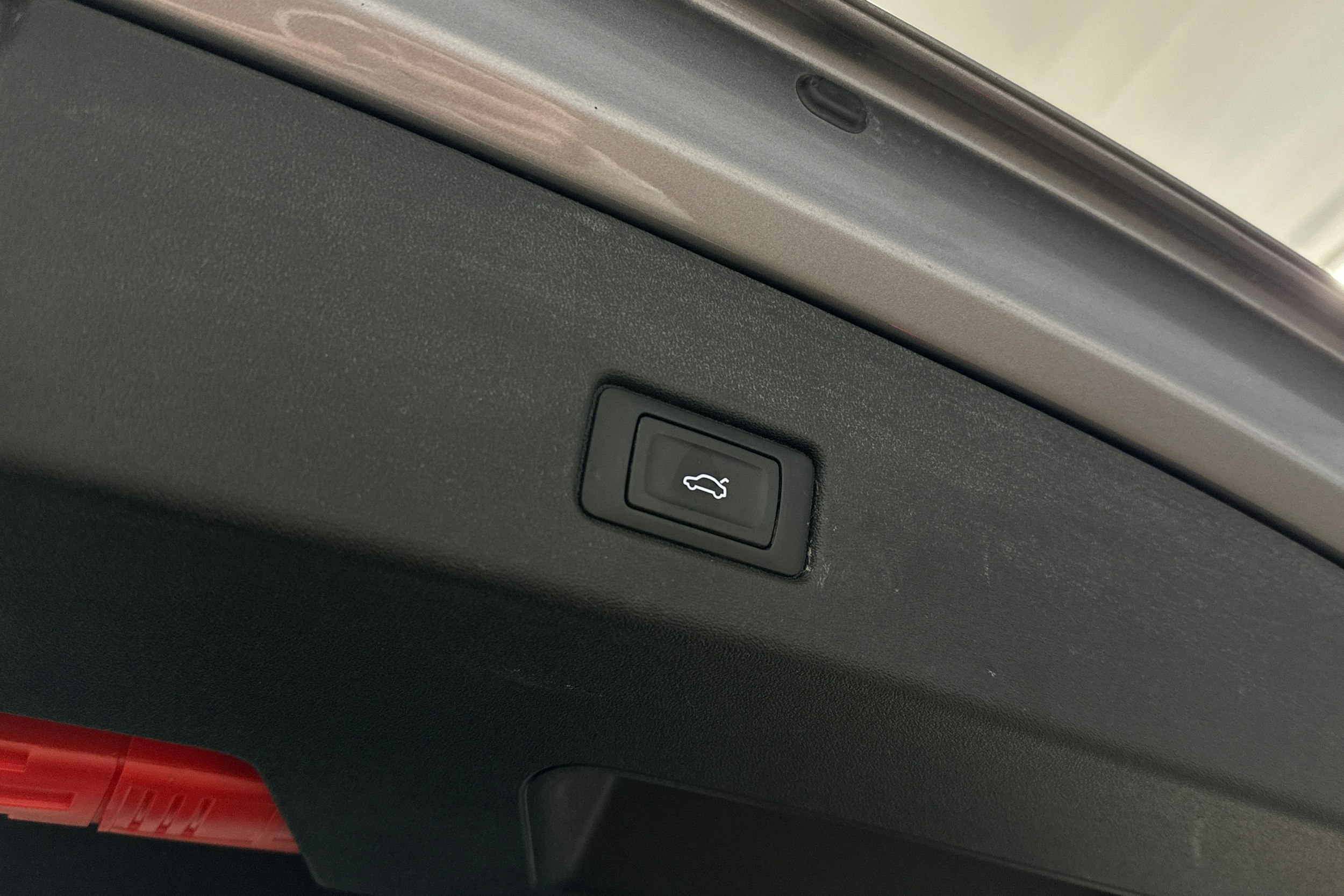 harmaa Audi Q4 e-tron 2022 kuva 15.