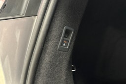 harmaa Audi Q4 e-tron 2022 kuva 16.