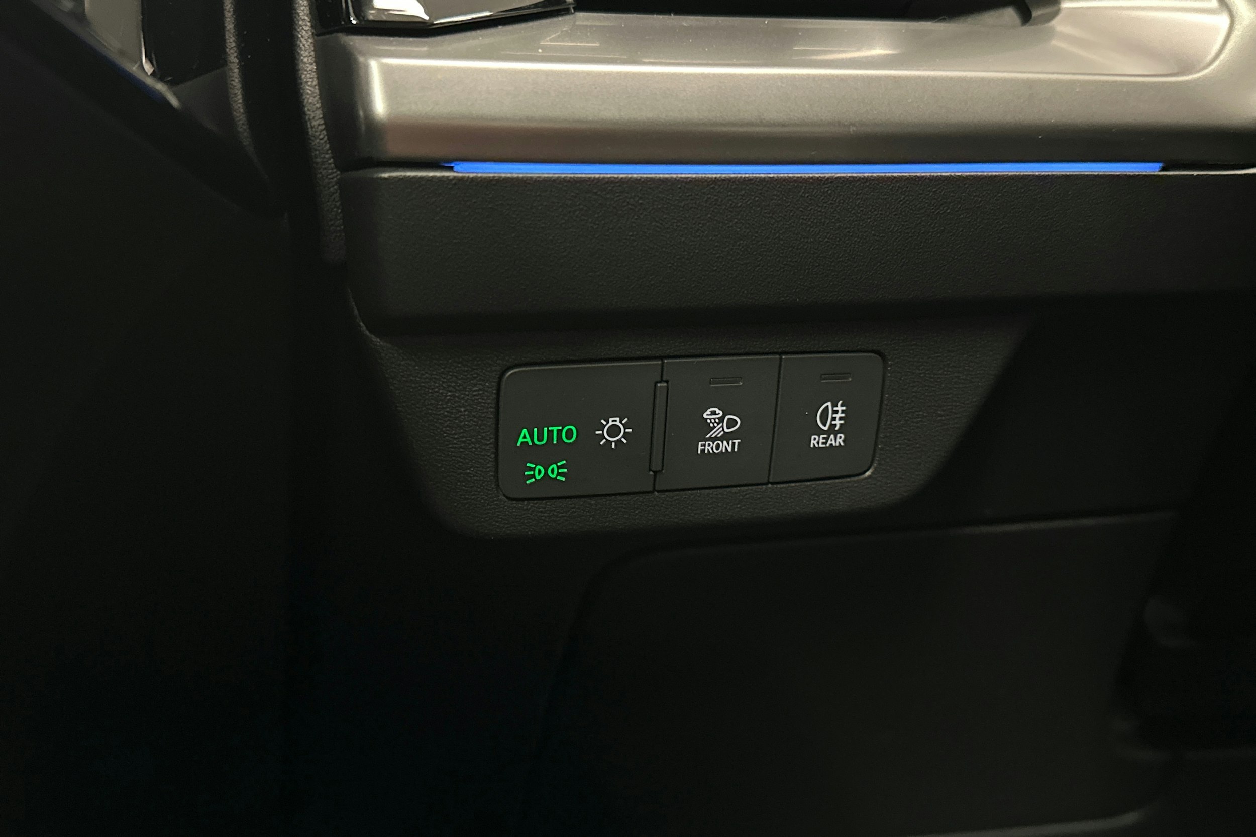 harmaa Audi Q4 e-tron 2022 kuva 21.