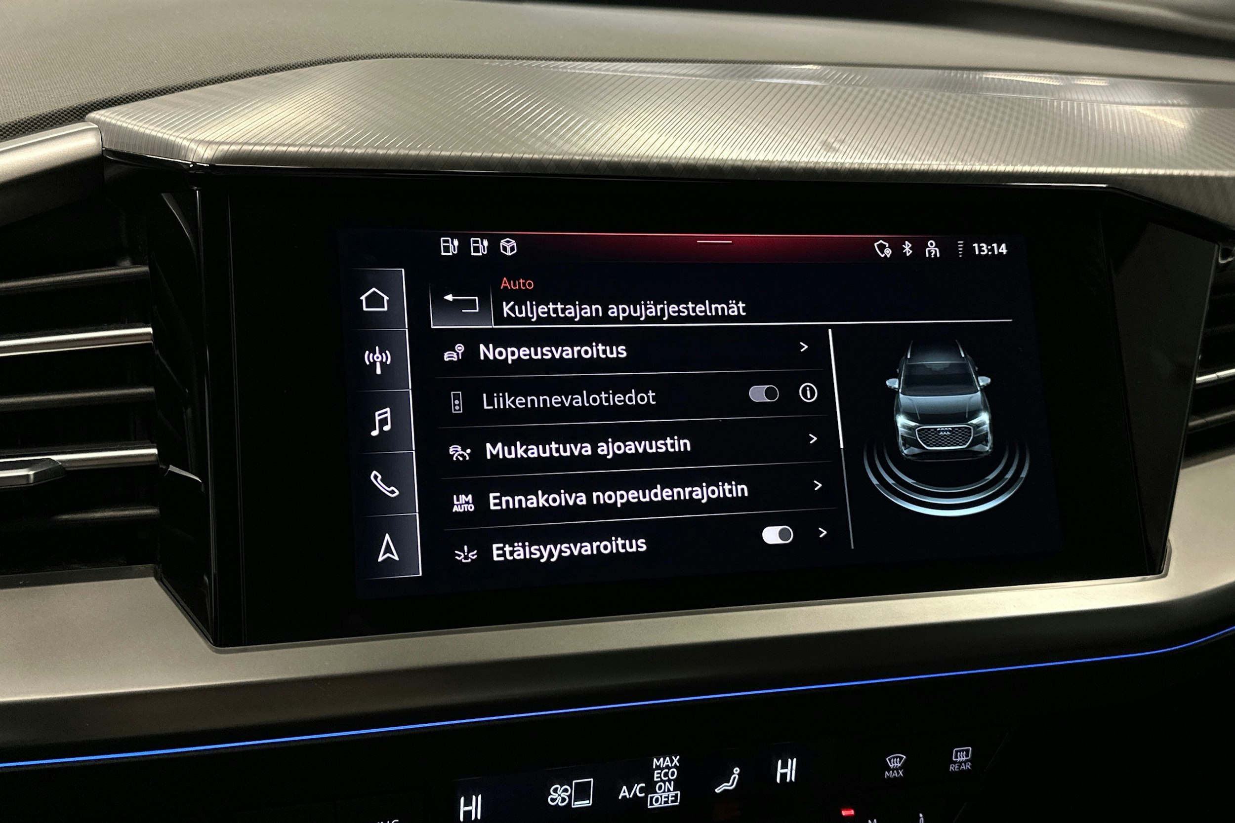 harmaa Audi Q4 e-tron 2022 kuva 25.