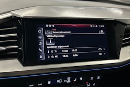 harmaa Audi Q4 e-tron 2022 kuva 28.