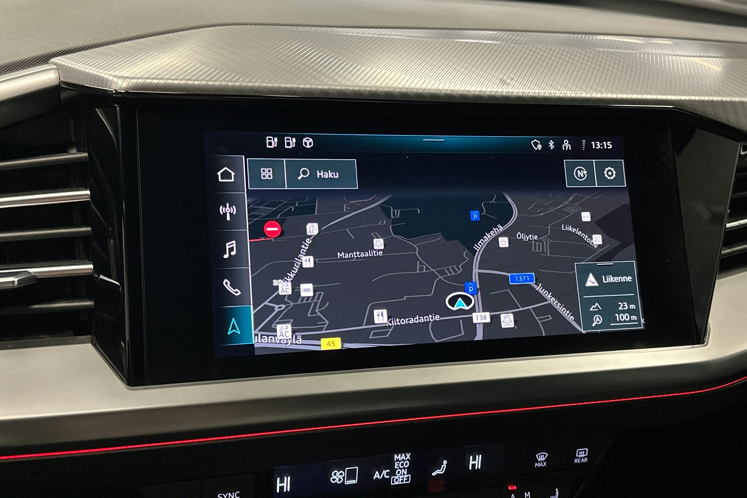 harmaa Audi Q4 e-tron 2022 kuva 30.