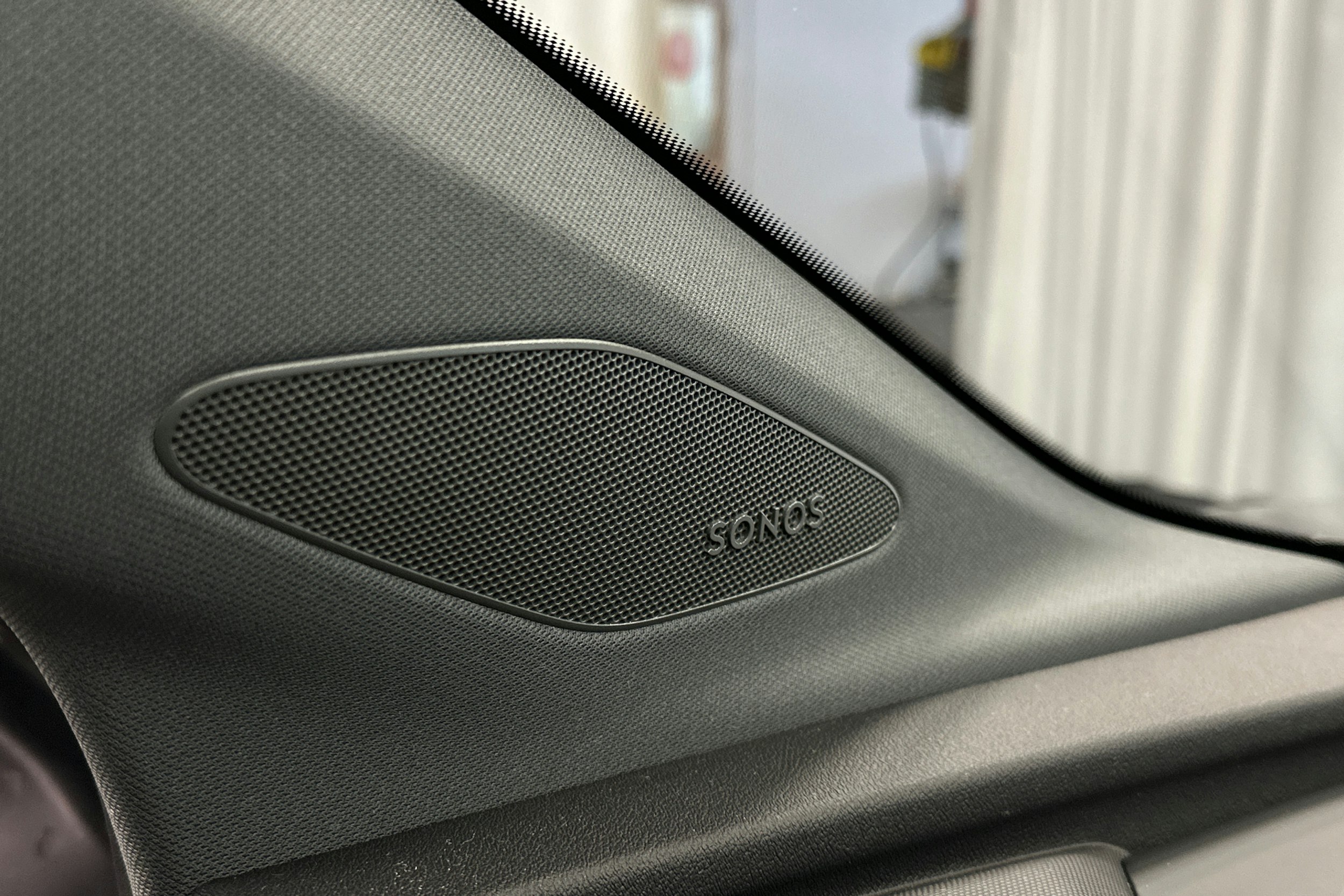 harmaa Audi Q4 e-tron 2022 kuva 35.