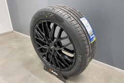 harmaa Audi Q4 e-tron 2022 kuva 17.