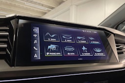 harmaa Audi Q4 e-tron 2022 kuva 20.