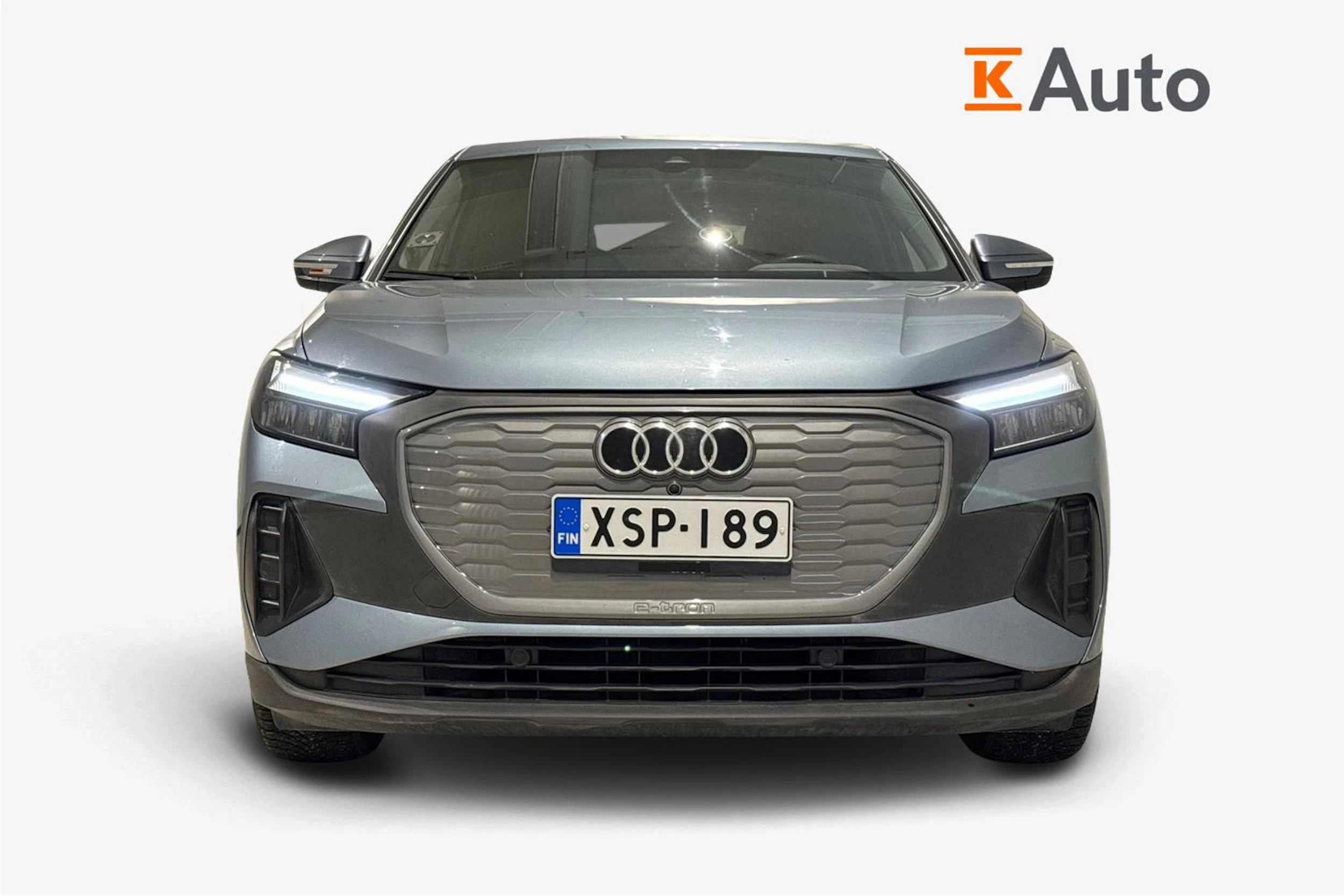 harmaa Audi Q4 e-tron 2022 kuva 4.