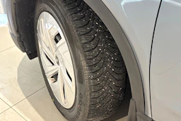 harmaa Audi Q4 e-tron 2022 kuva 10.